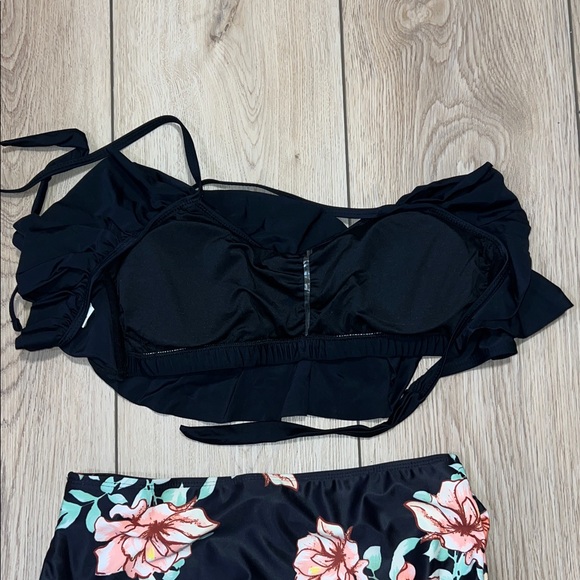 NWT - Women’s Black High Waisted Floral Bikini Set (matching kids set available) - Picture 4 of 7